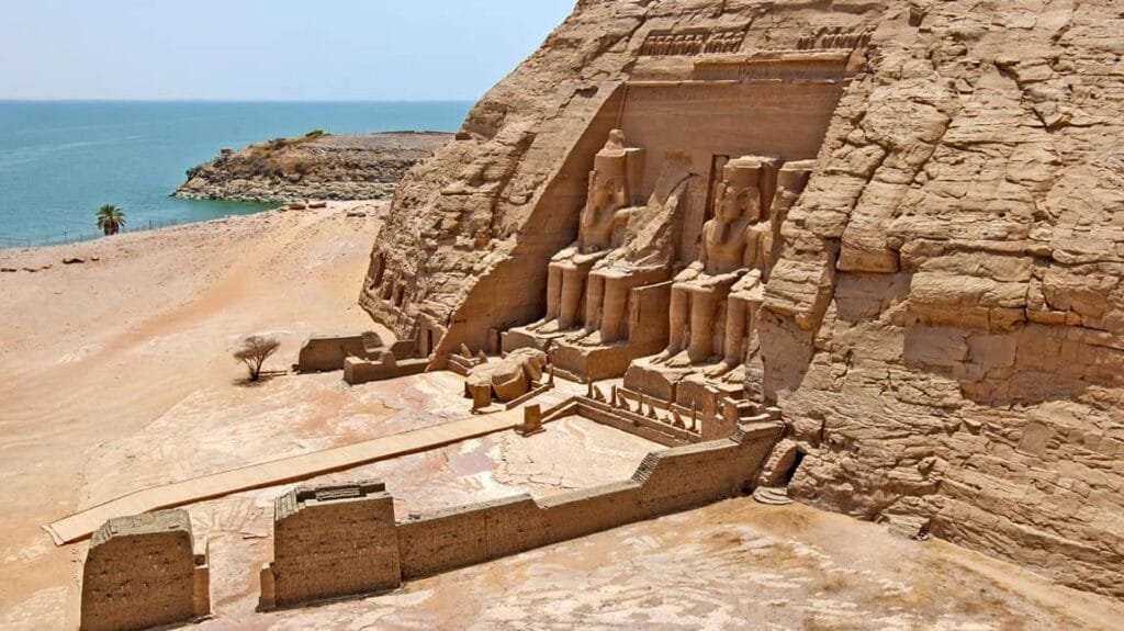 Viaje a Egipto 8 abu simbel crucero nilo iStock 1222196925